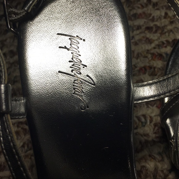 Jacqueline Ferrar Groove Strappy Silver Heels - Picture 2 of 8