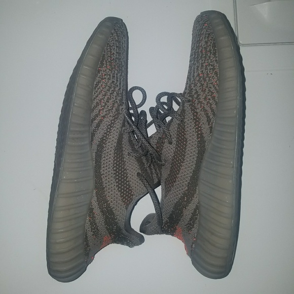 Yeezy V2\'s