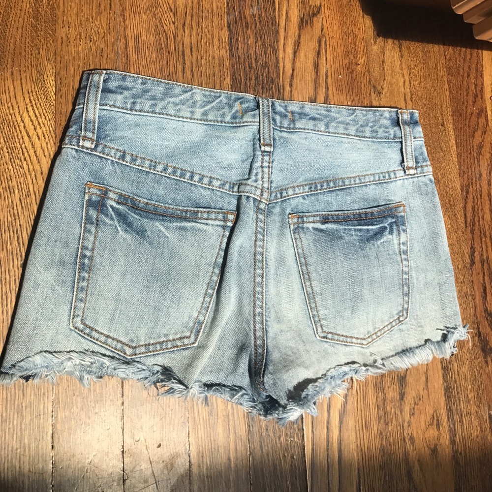 Free People Dolphin Hem Denim cutoff Shorts - Picture 2 of 4