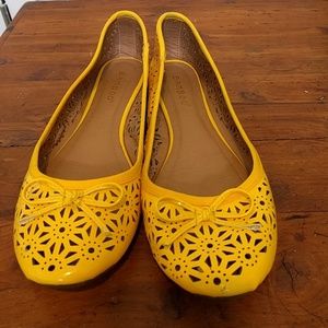 Sunny yellow Bamboo cutout flats