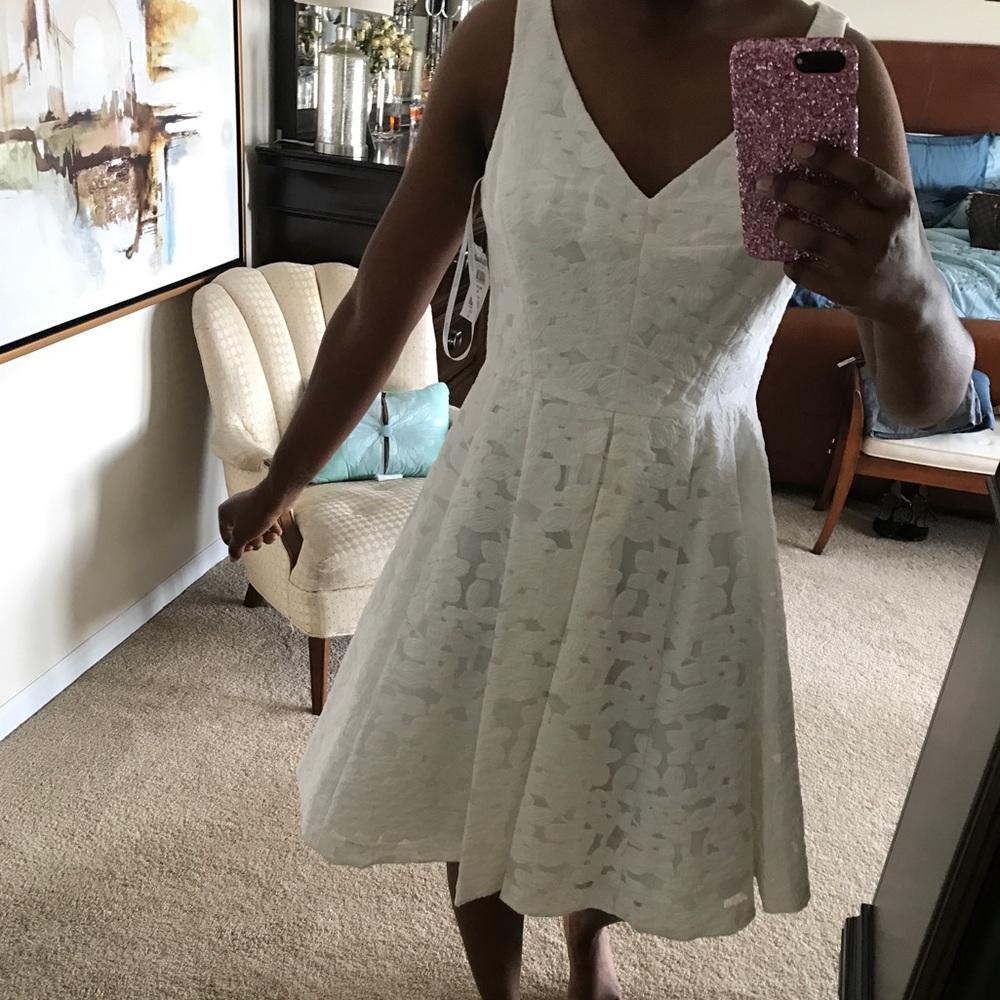 V-neck Midi dress