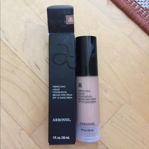 Arbonne liquid foundation (ROSY BEIGE)