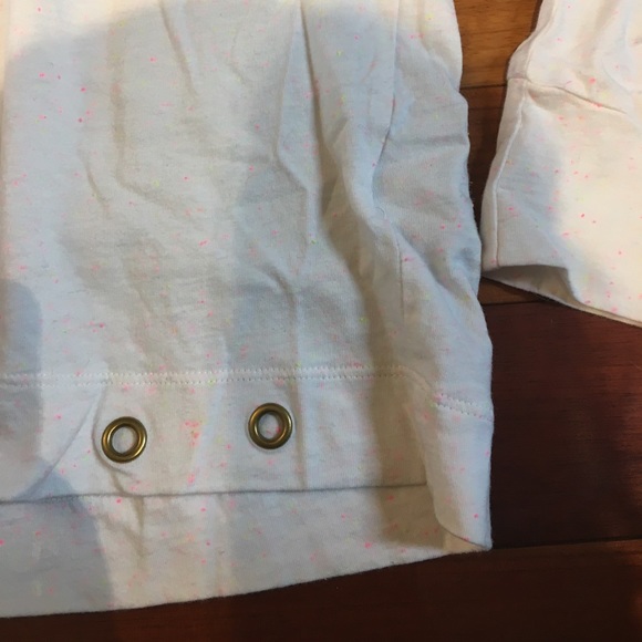 Women's PUMA lightweight hoodie! - Picture 3 of 4