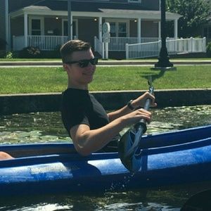 Meet your Posher, Lucas