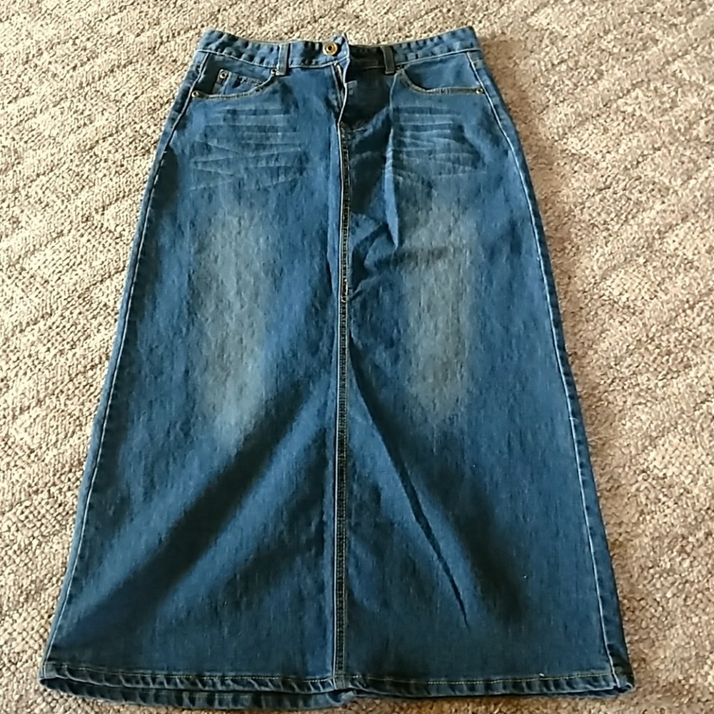 Long jean skirt