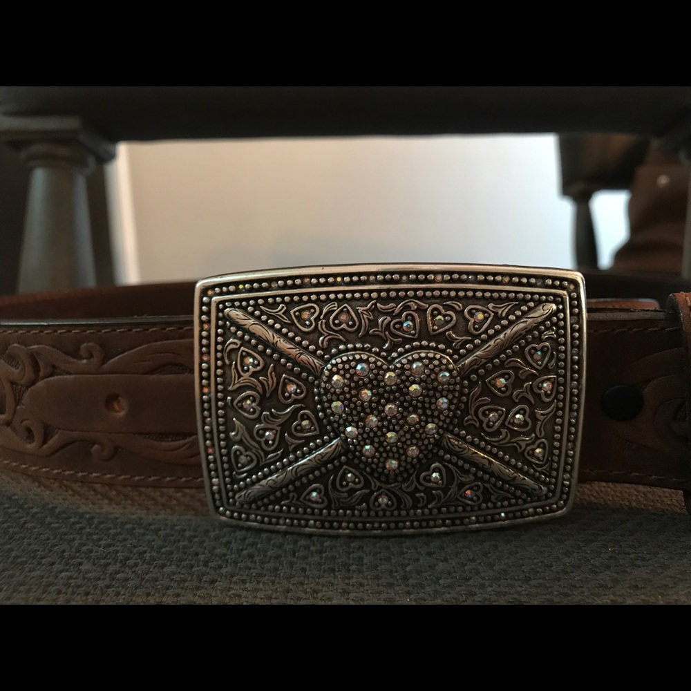 Heart belt with rhinestones