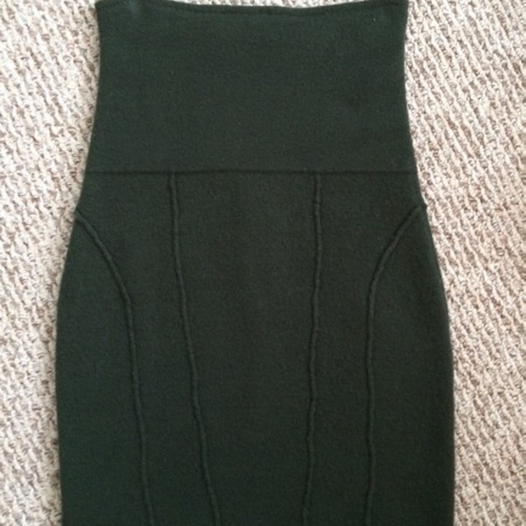 Elizabeth & James Wool Pencil Skirt - Picture 4 of 7