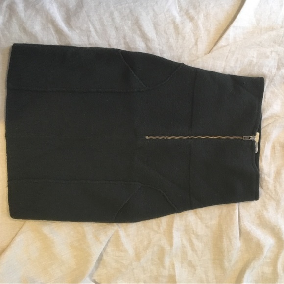 Elizabeth & James Wool Pencil Skirt - Picture 5 of 7