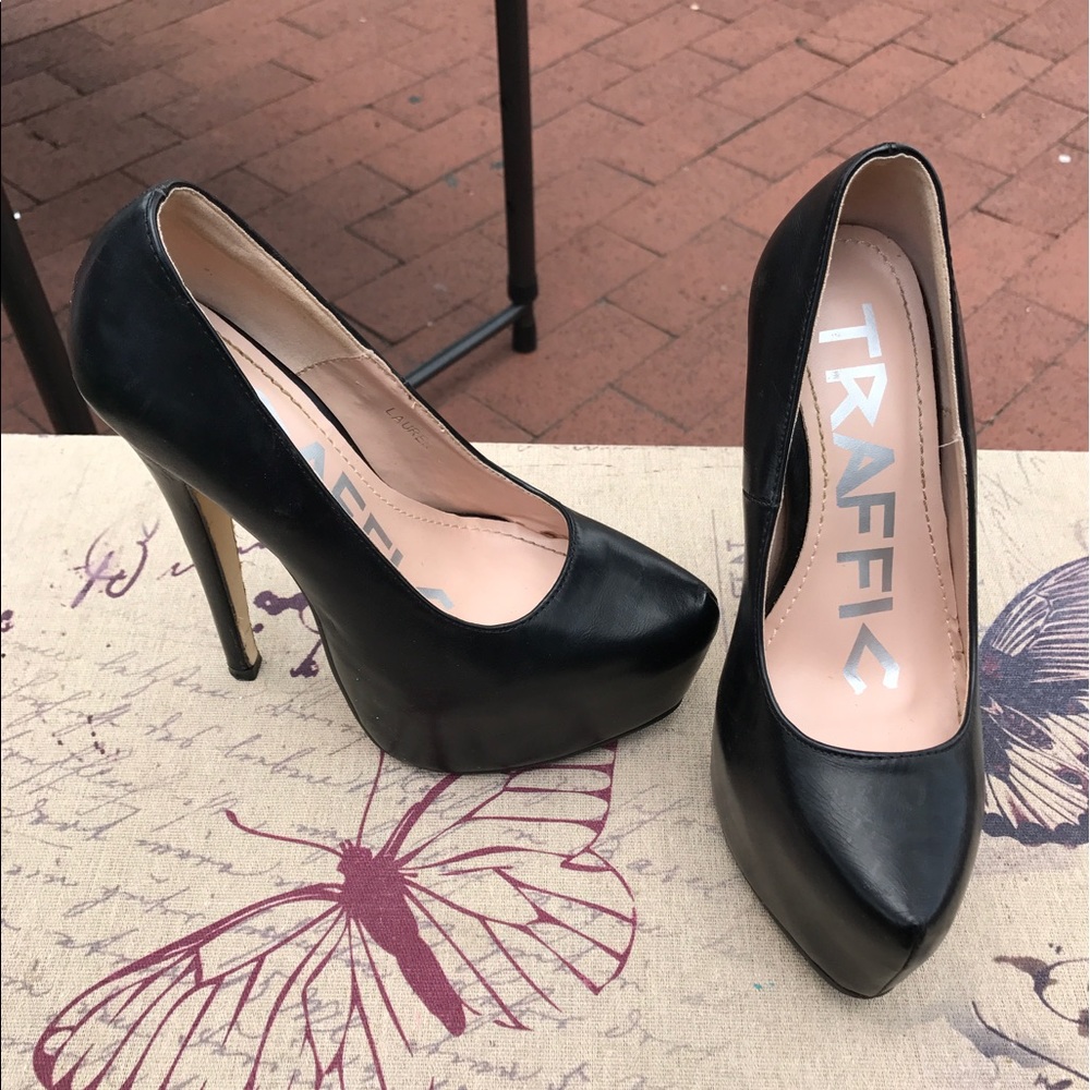 Traffic 6" platform heels