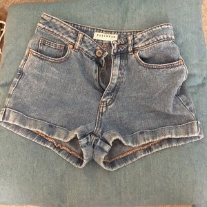 super cute mom shorts!