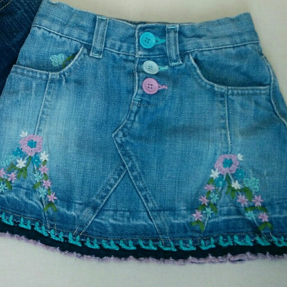 Vintage Denim Gap skirt with crocheted details