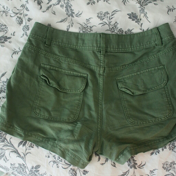 J Crew green shorts - Picture 2 of 3