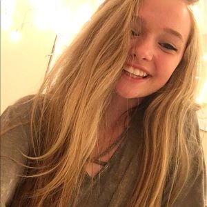 Meet your Posher, Chloe