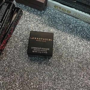 Anastasia dipbrow color soft brown