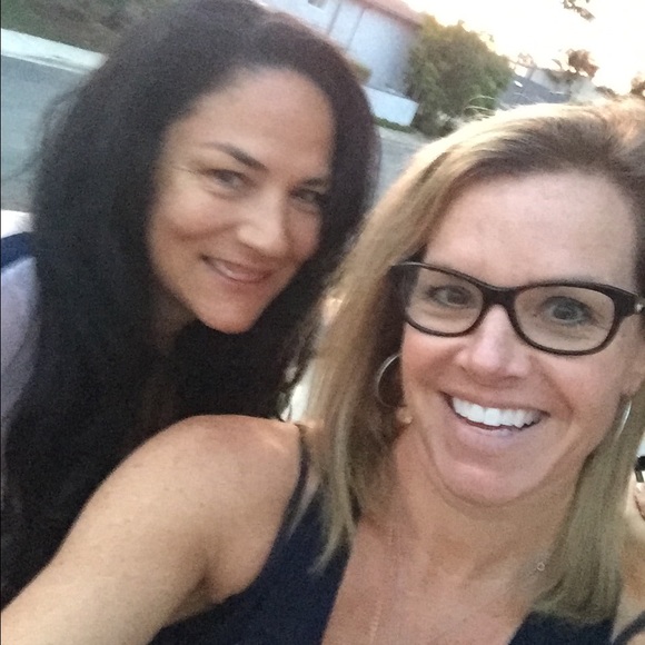 Meet your Posher, Jennifer - Picture 1 of 1