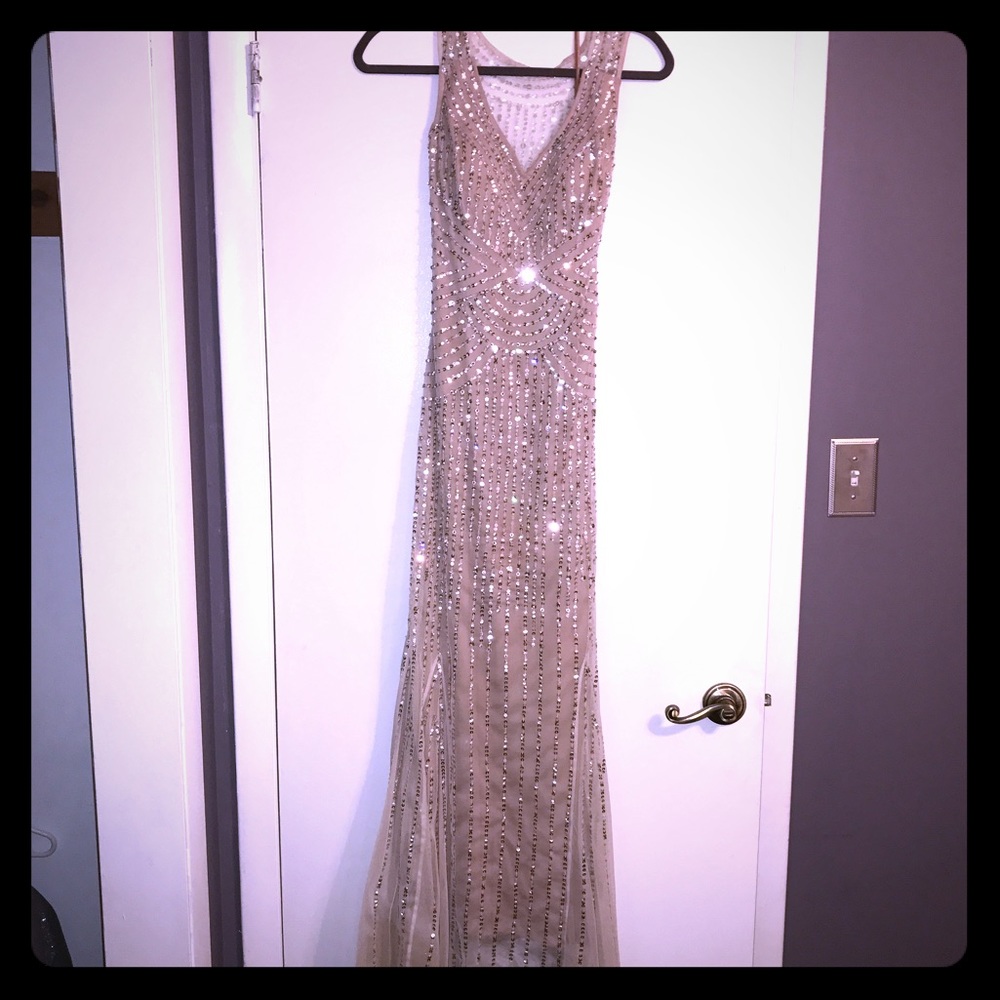 Aidan Mattox Size 2 Long Dress