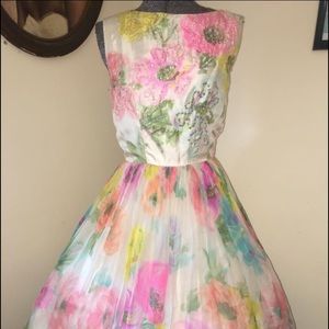 Vintage floral swing dress- size 2
