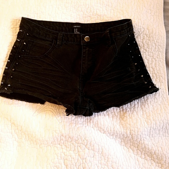 Forever 21 high waist shorts - Picture 2 of 3