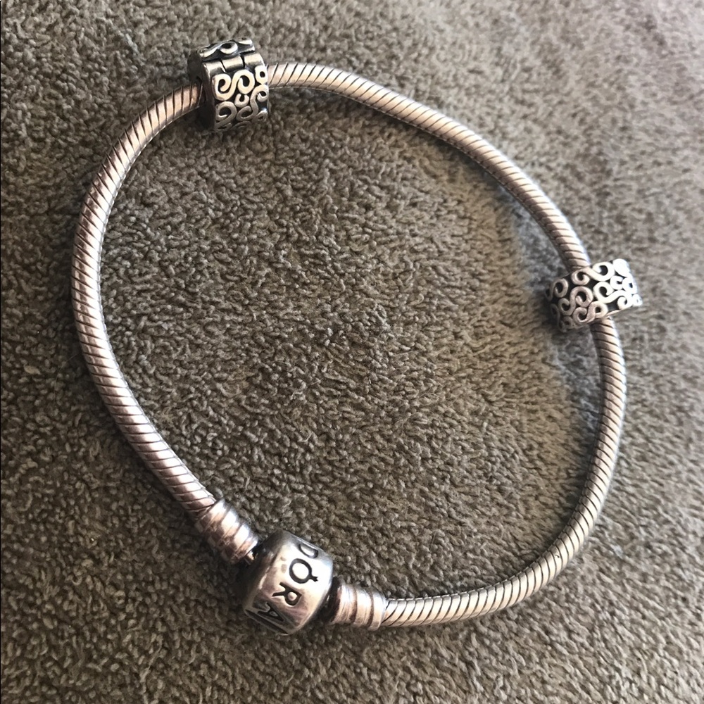 Pandora bracelet with two jewels