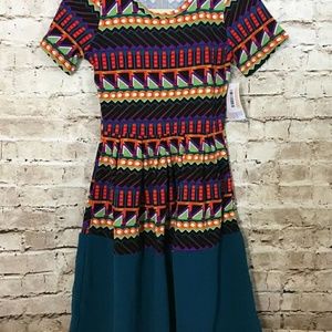 NWT LULAROE AMELIA
