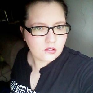 Meet your Posher, Leanne