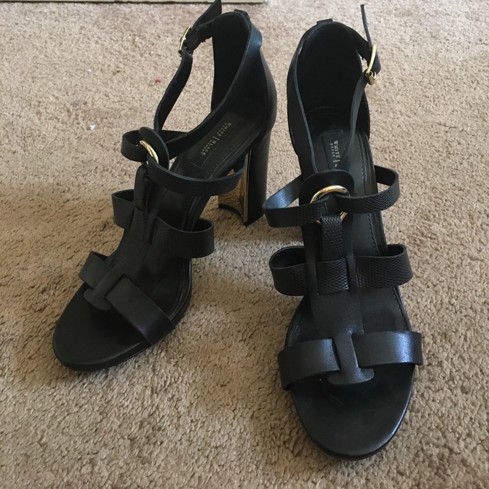 White House Black Market Black Pumps