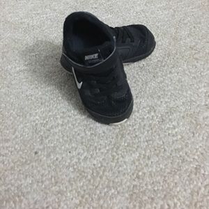 Nike Velcro sneakers. Black and white. EUC.