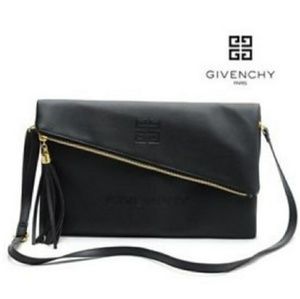 Black hand bag