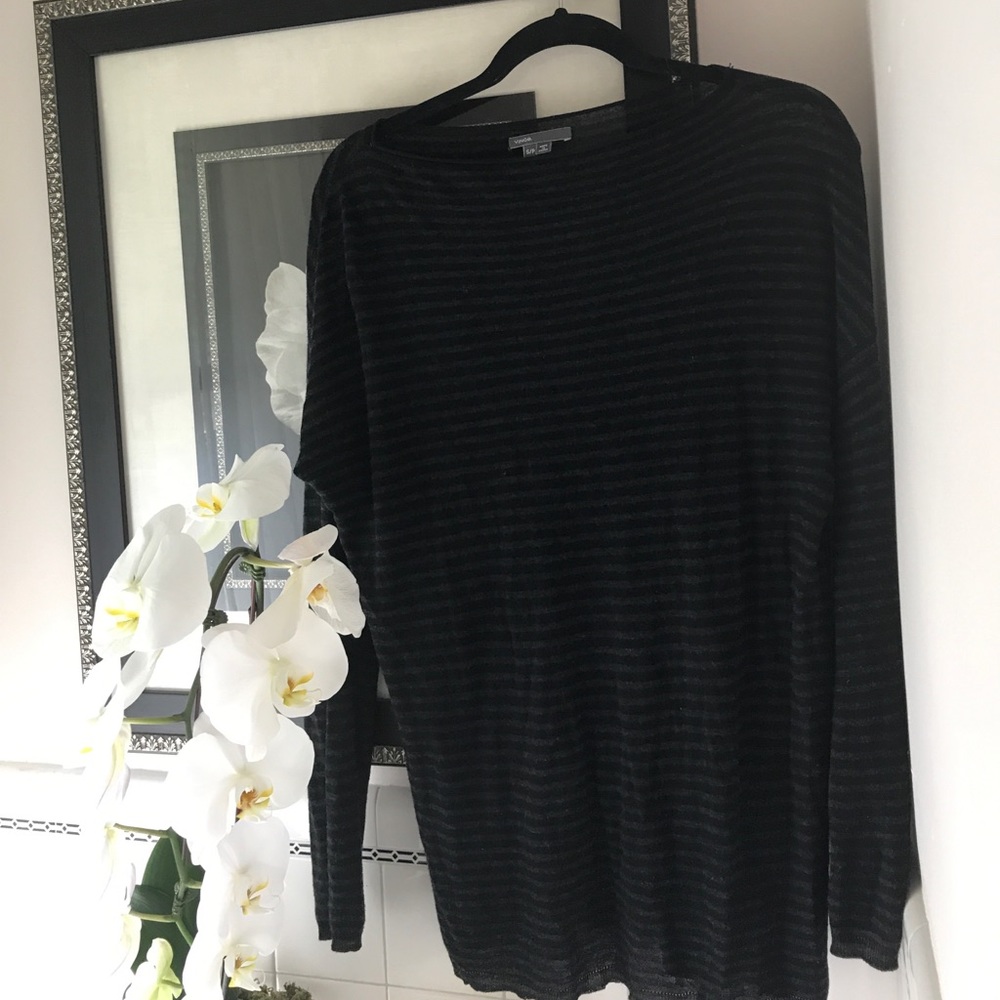 NWOT Vince stripped sweater.