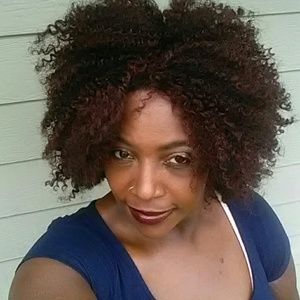 Meet your Posher, Roberta