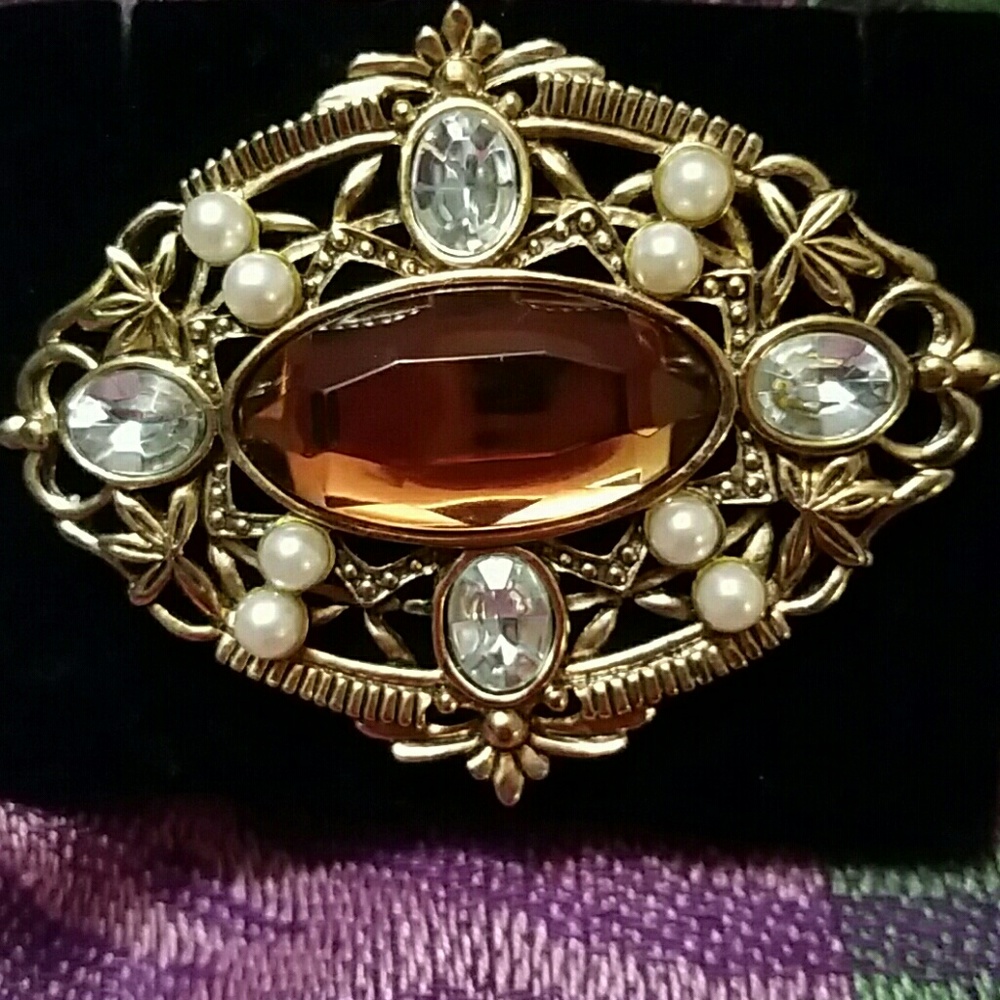 Vintage Avon Filigree Fantasy pin NWOT