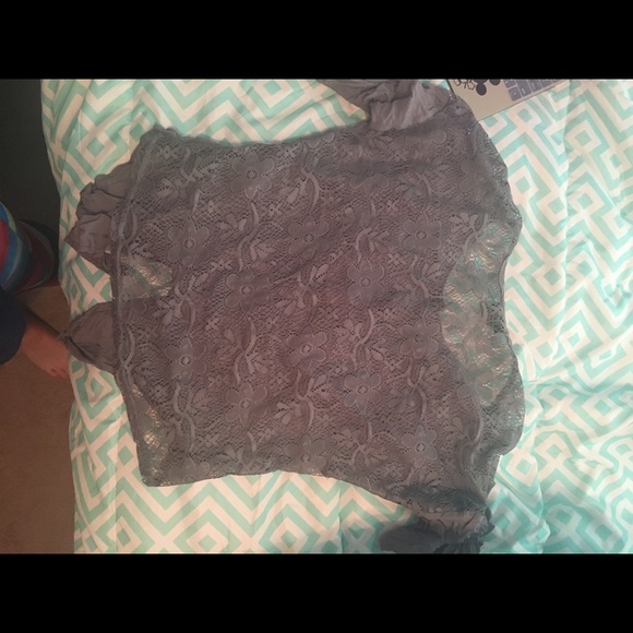 Small Rue 21 Shirt - Picture 2 of 3