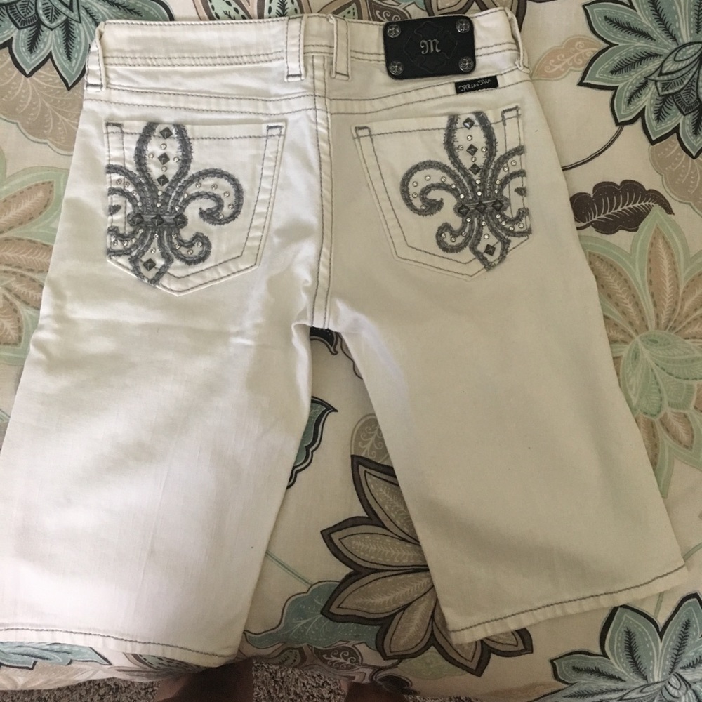 Miss Me Bermuda shorts