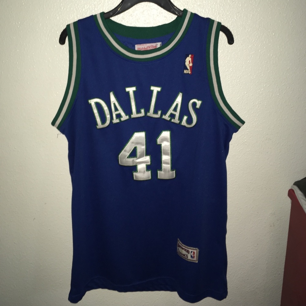 Dirk Nowitzki Classic Jersey