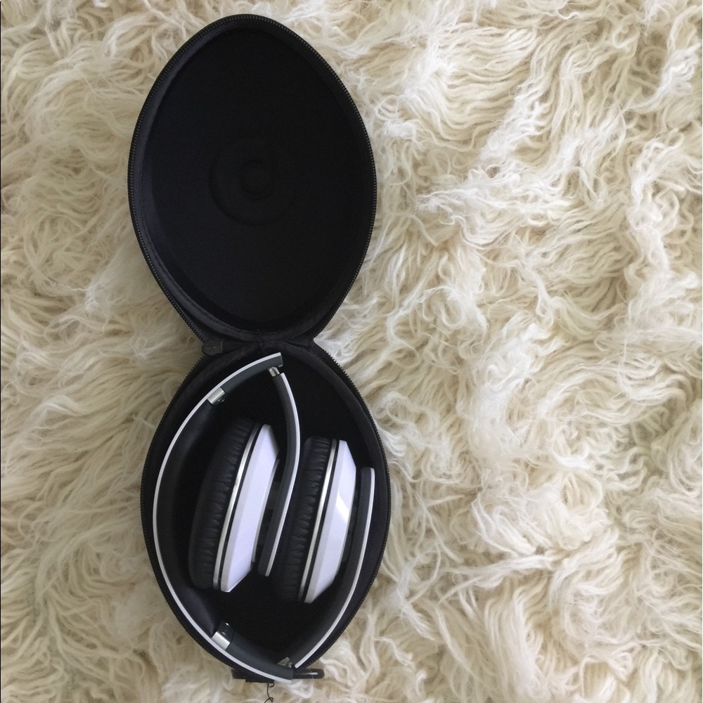 Beats by dre headphones
