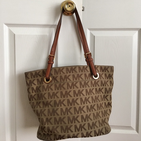 Michael Kors Handbags - Michael Kors Handbag