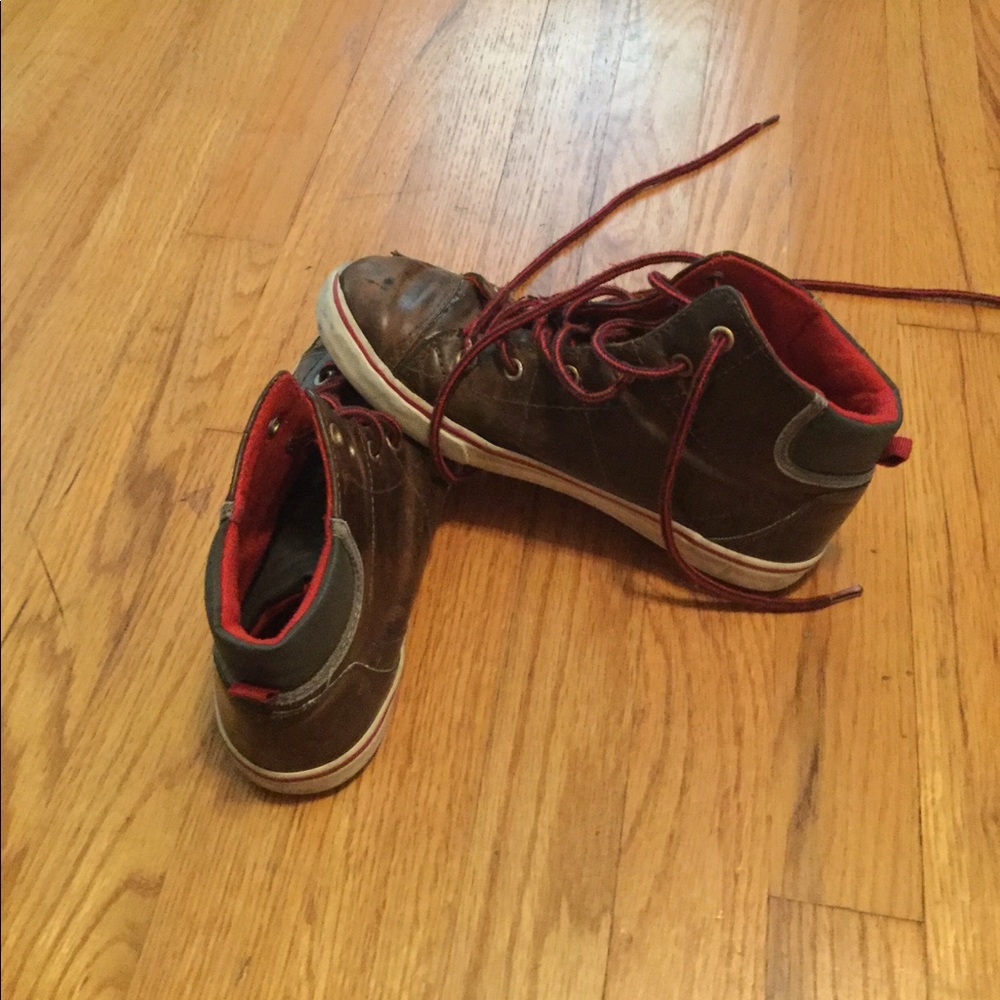 Shoes - Picture 2 of 2