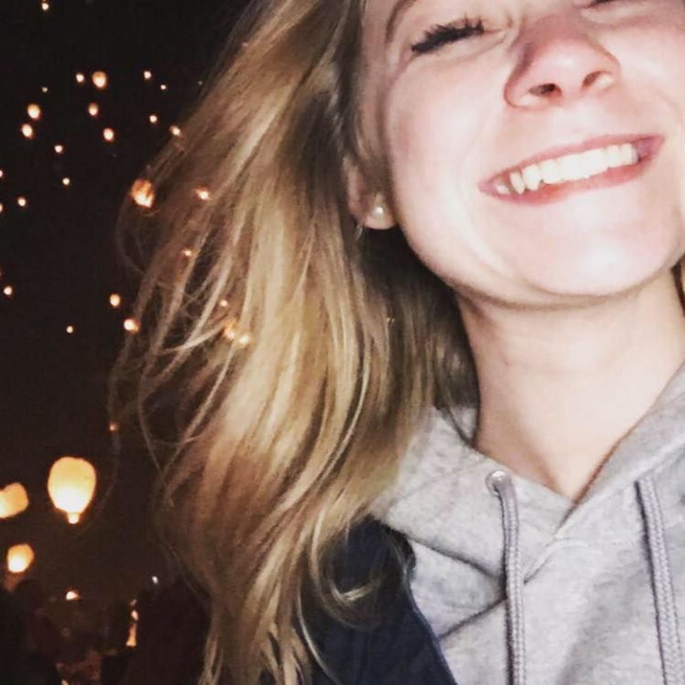 Meet your Posher, Caroline