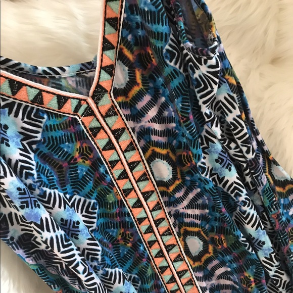 Colorfully patterned tank - Picture 3 of 3