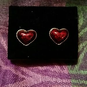 Vintage Avon Hearts Afire pierced earrings NWOT