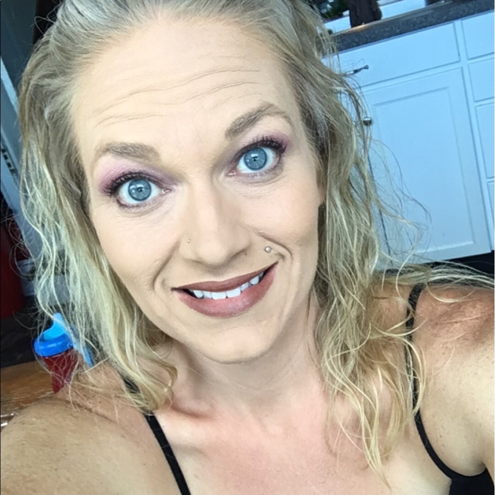 Meet your Posher, Jamie