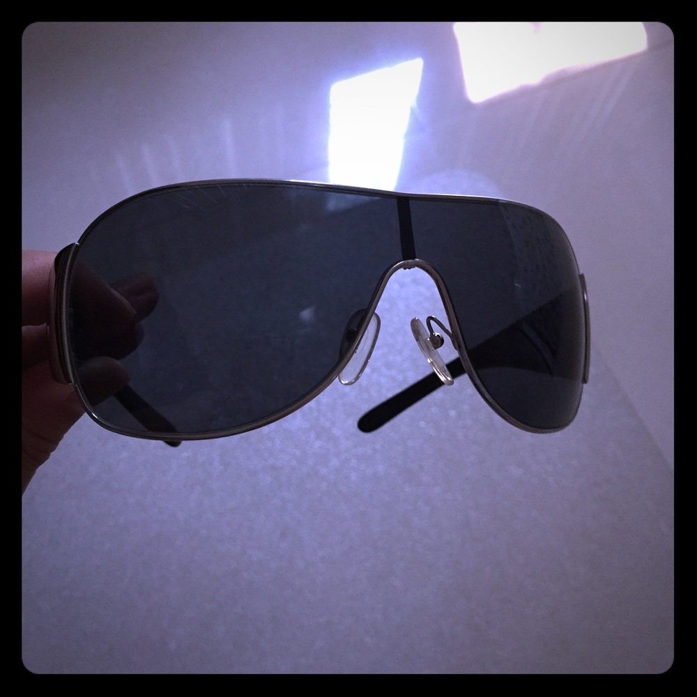 💕Final Sale🎉 Authentic Prada Sunglasses