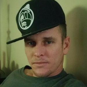 Meet your Posher, Thomas