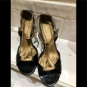 8.5 black/bronze heels