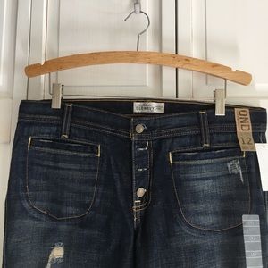 ✨NWT OLD NAVY BOOTCUT JEANS✨