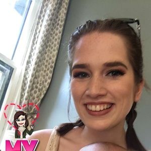 Meet your Posher, Cara