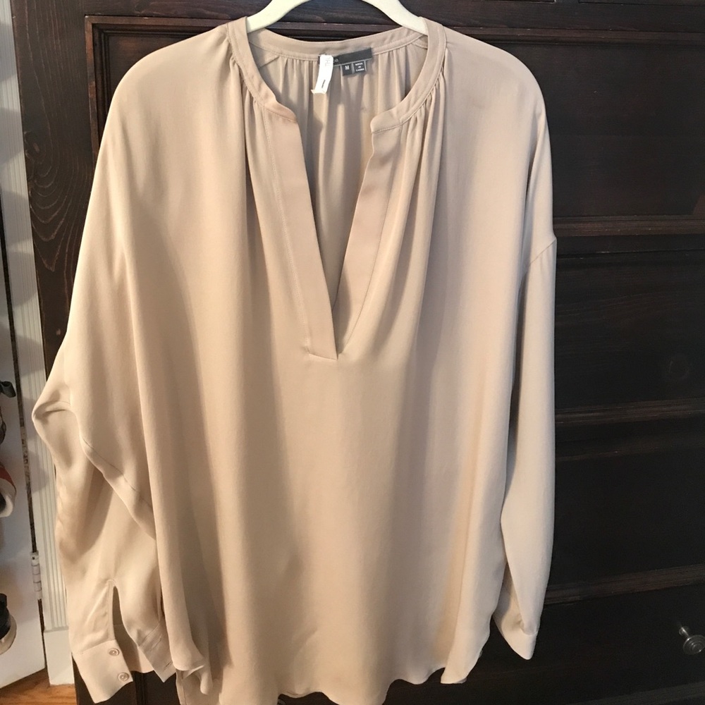 Vince taupe silk half placate shirt