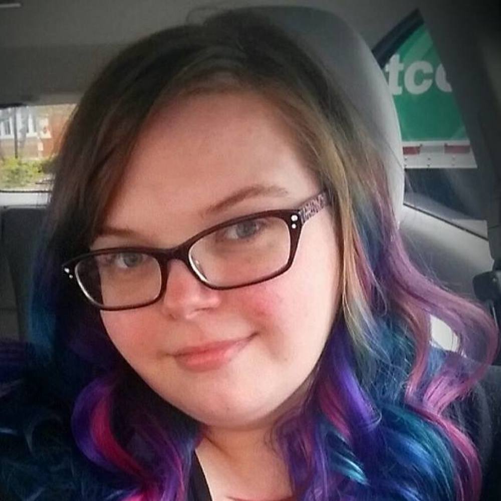 Meet your Posher, Laura
