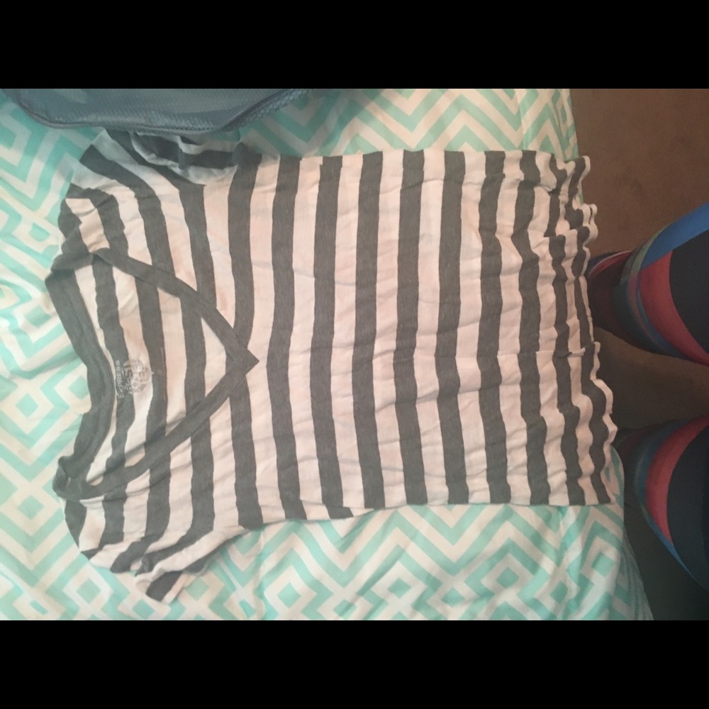 XS super cute tee shirt