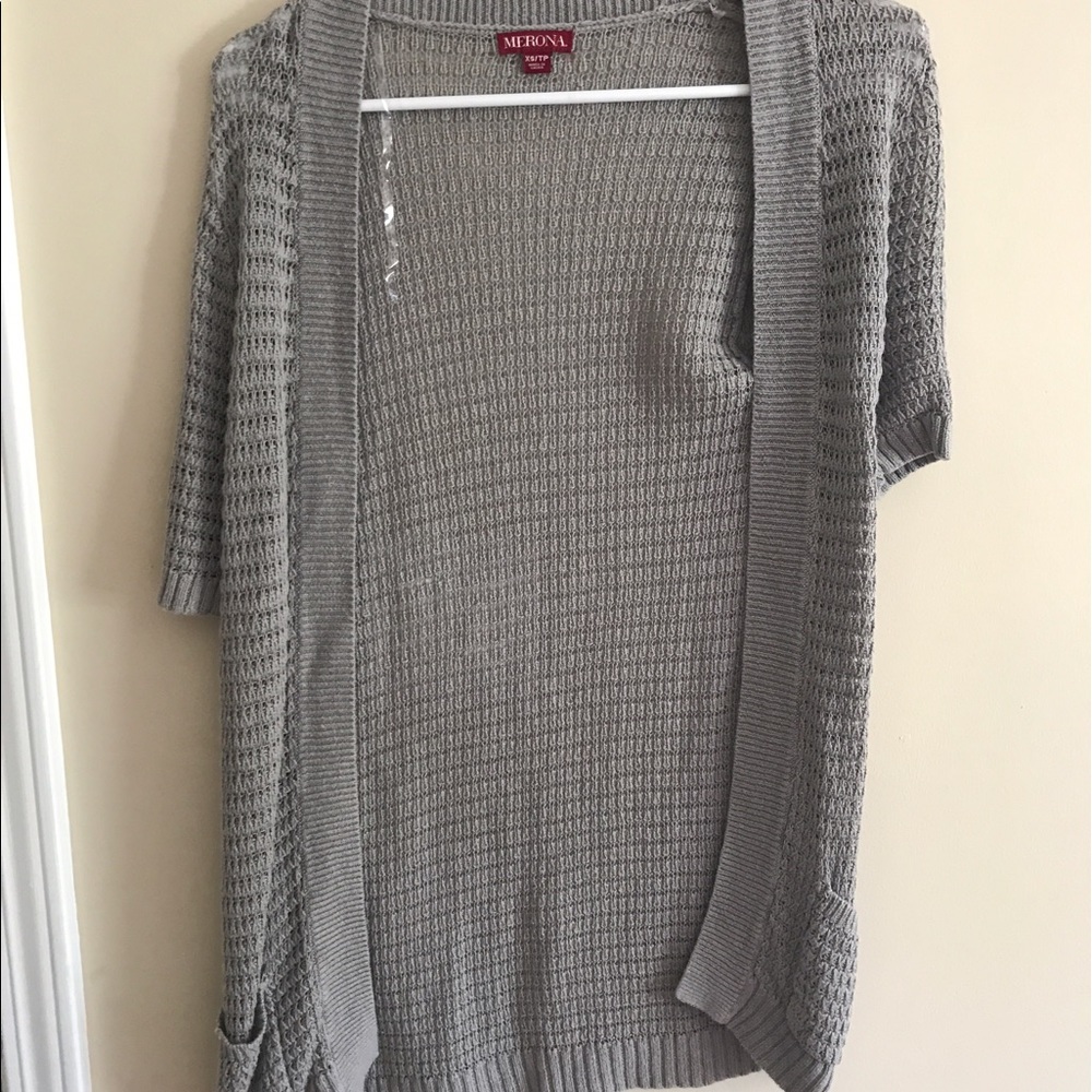 Mid sleeve cardigan